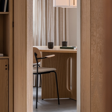 Androgyne Dining Table Round