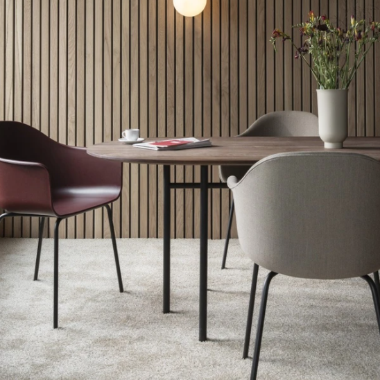 Snaregade Dining Table