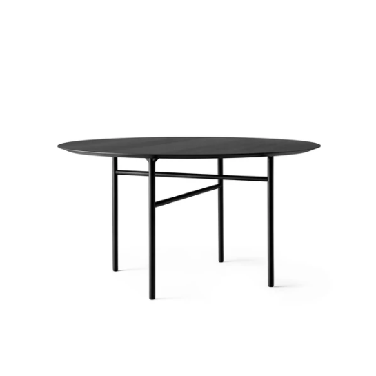 Snaregade Dining Table