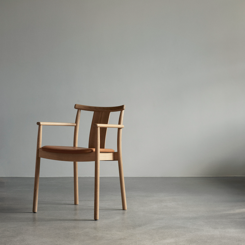 Merkur Dining Chair W / Armrests