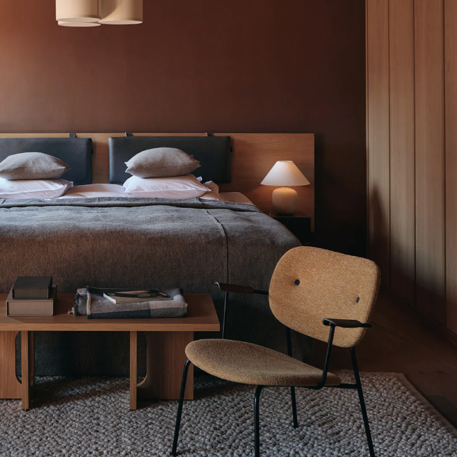 Androgyne Lounge Table, Wood