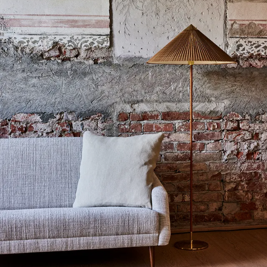 9602 Floor Lamp