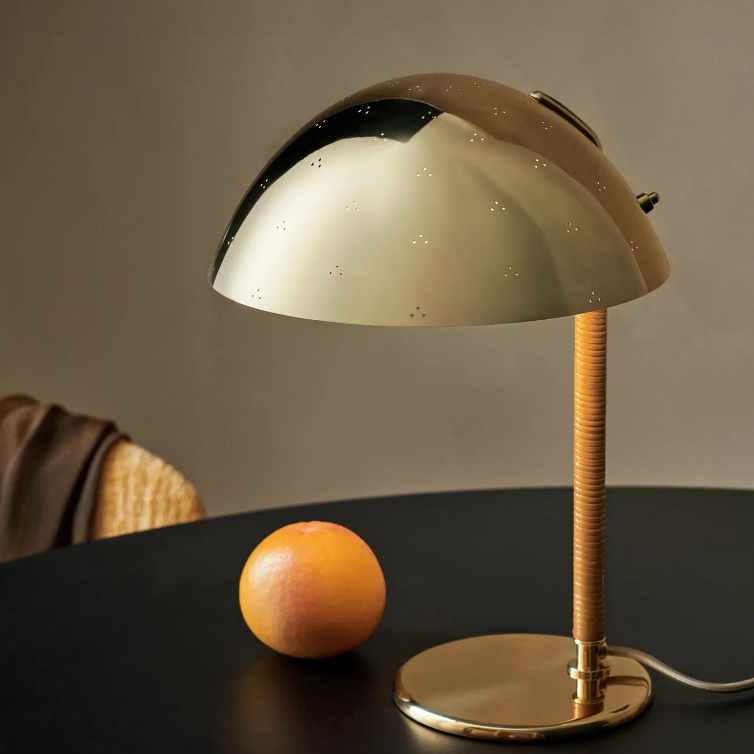 9209 Table Lamp