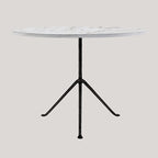 Officina Round Table